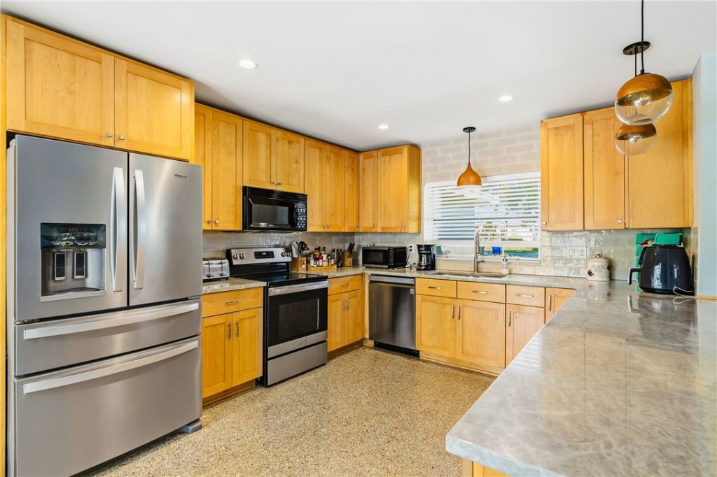 6645 110th Street, Sebastian, FL 32958 Photo