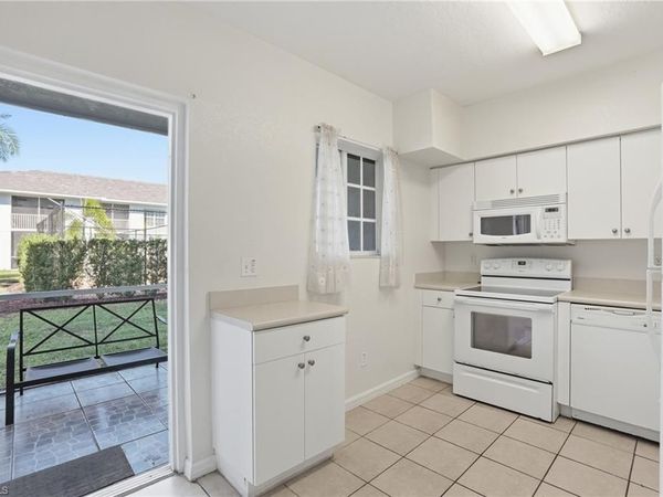 8313 Bernwood Cove LOOP, Unit 1201, FORT MYERS, FL 33966