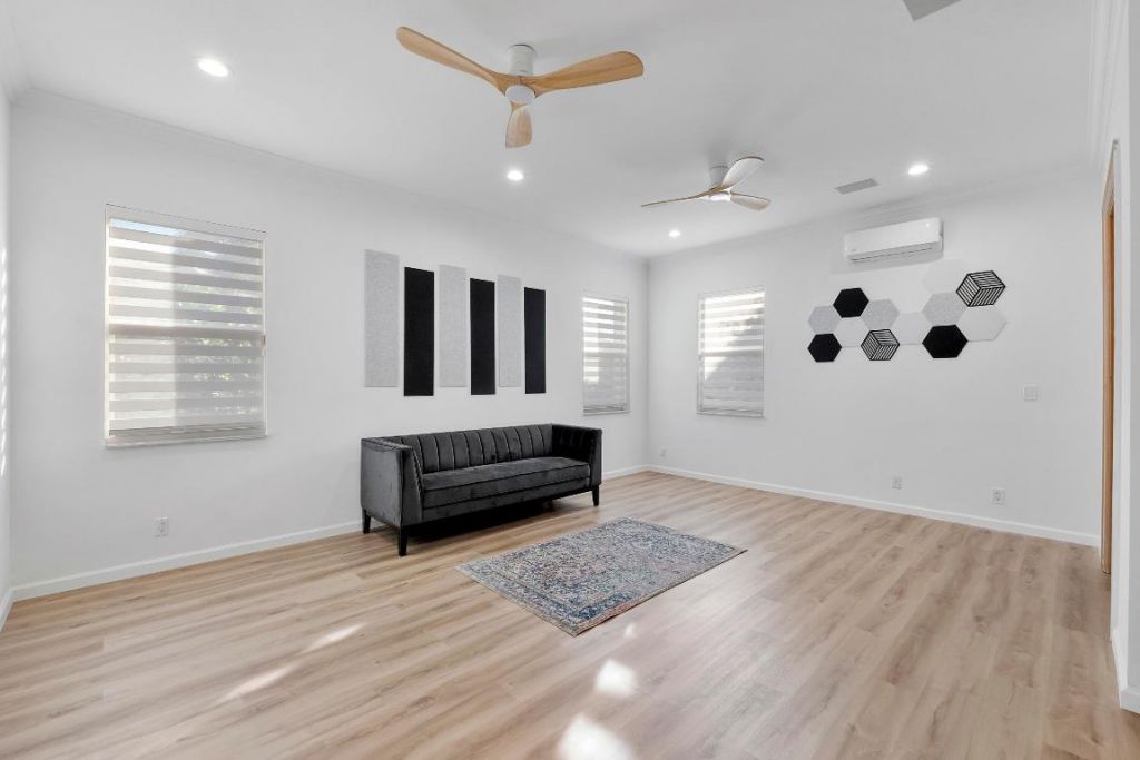 5081 NW 120th Avenue, Coral Springs, FL 33067 Photo