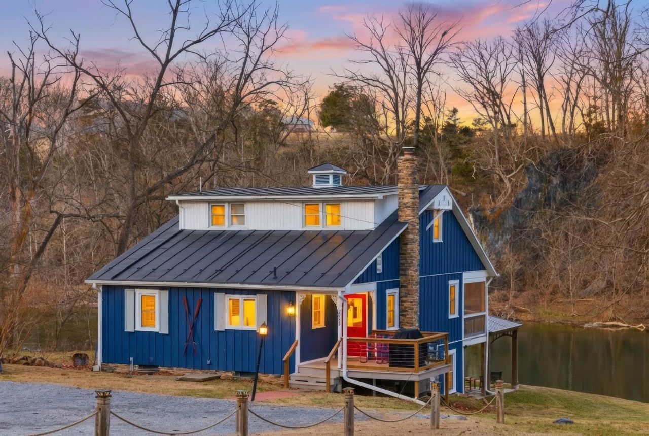 3635 Riverbend Dr, Elkton, VA 22827 Main Photo