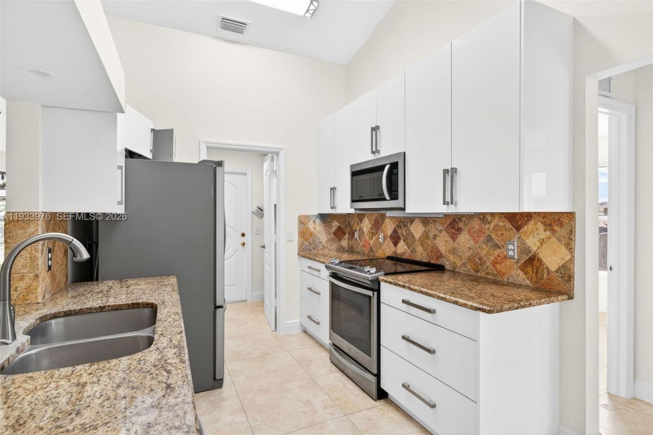 2700 10 Sw, Lehigh Acres, FL 33976 Photo