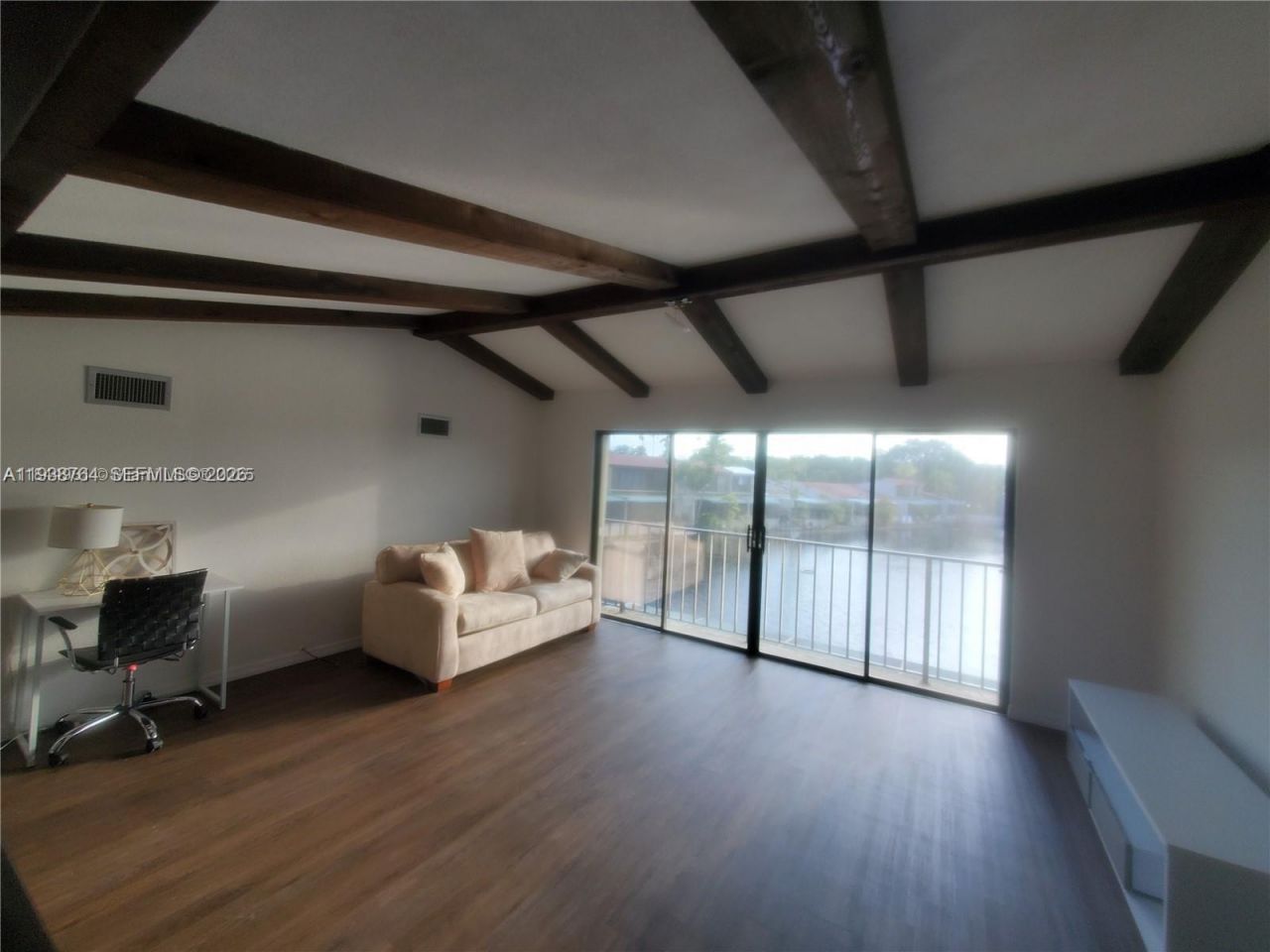 8350 Dundee , Miami Lakes, FL 33016 Photo