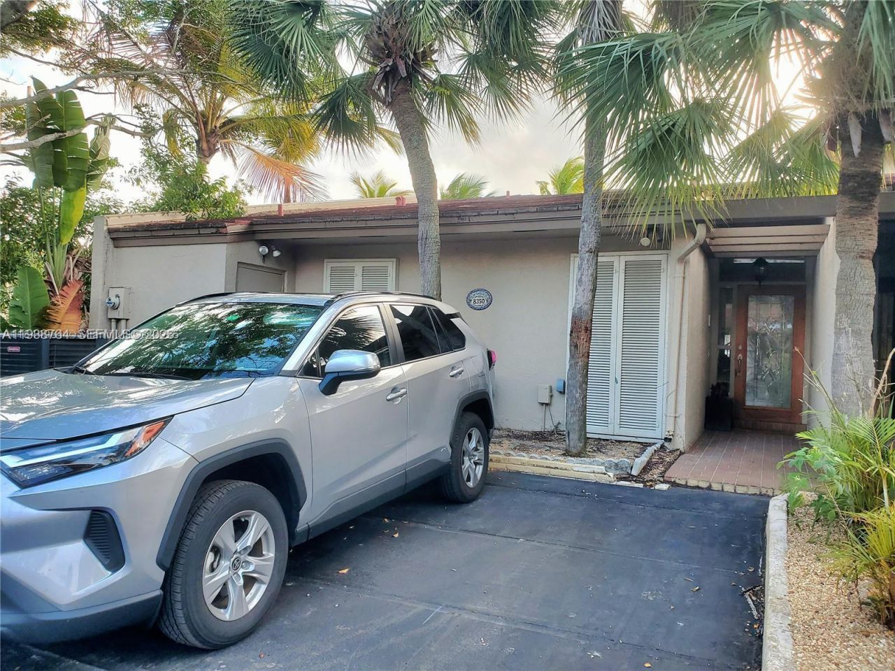 8350 Dundee , Miami Lakes, FL 33016 Photo