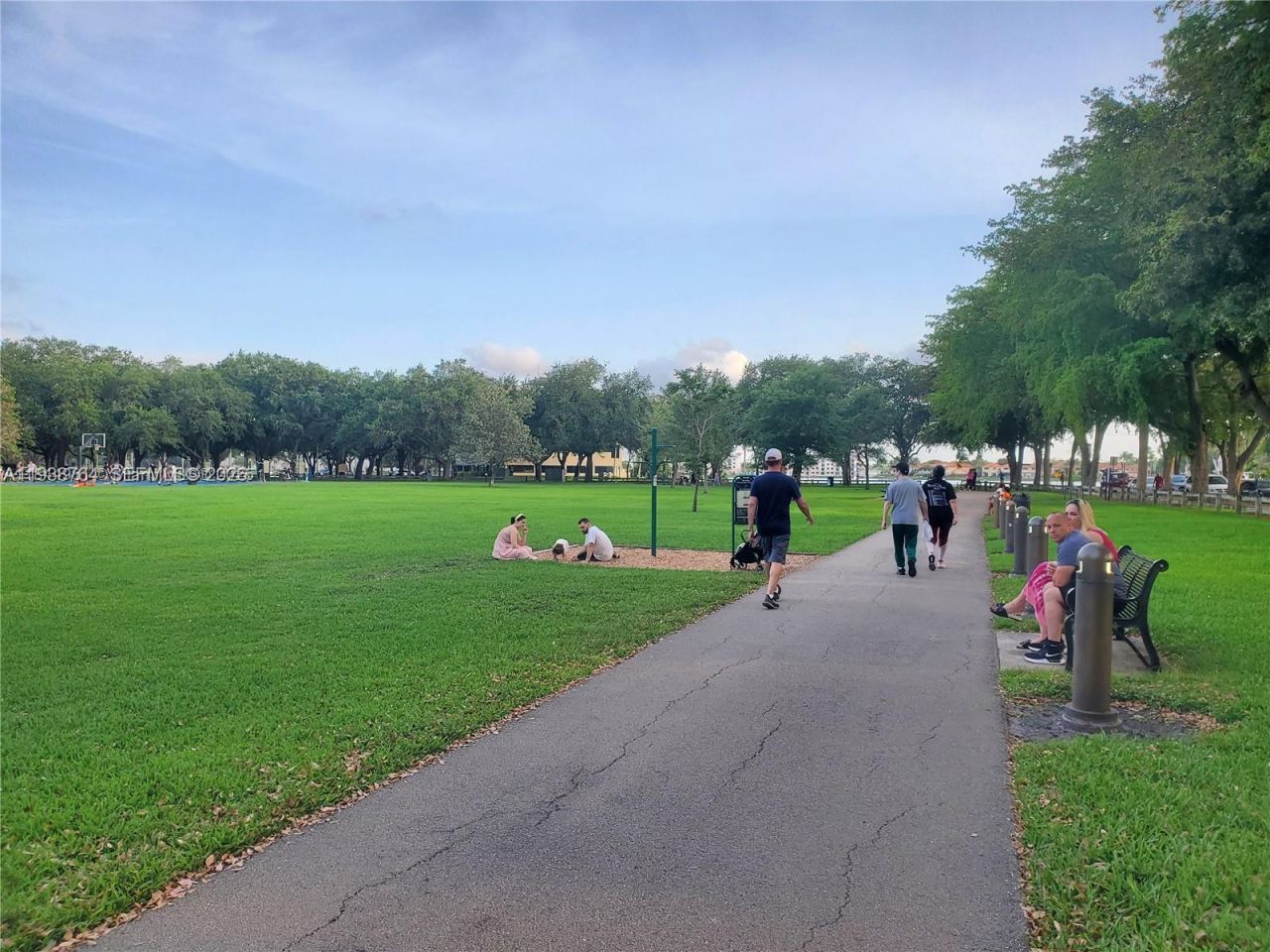 8350 Dundee , Miami Lakes, FL 33016 Photo