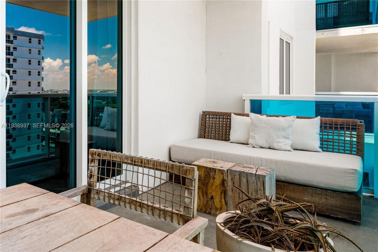 102 24th St , Unit 1115, Miami Beach, FL 33139 Photo