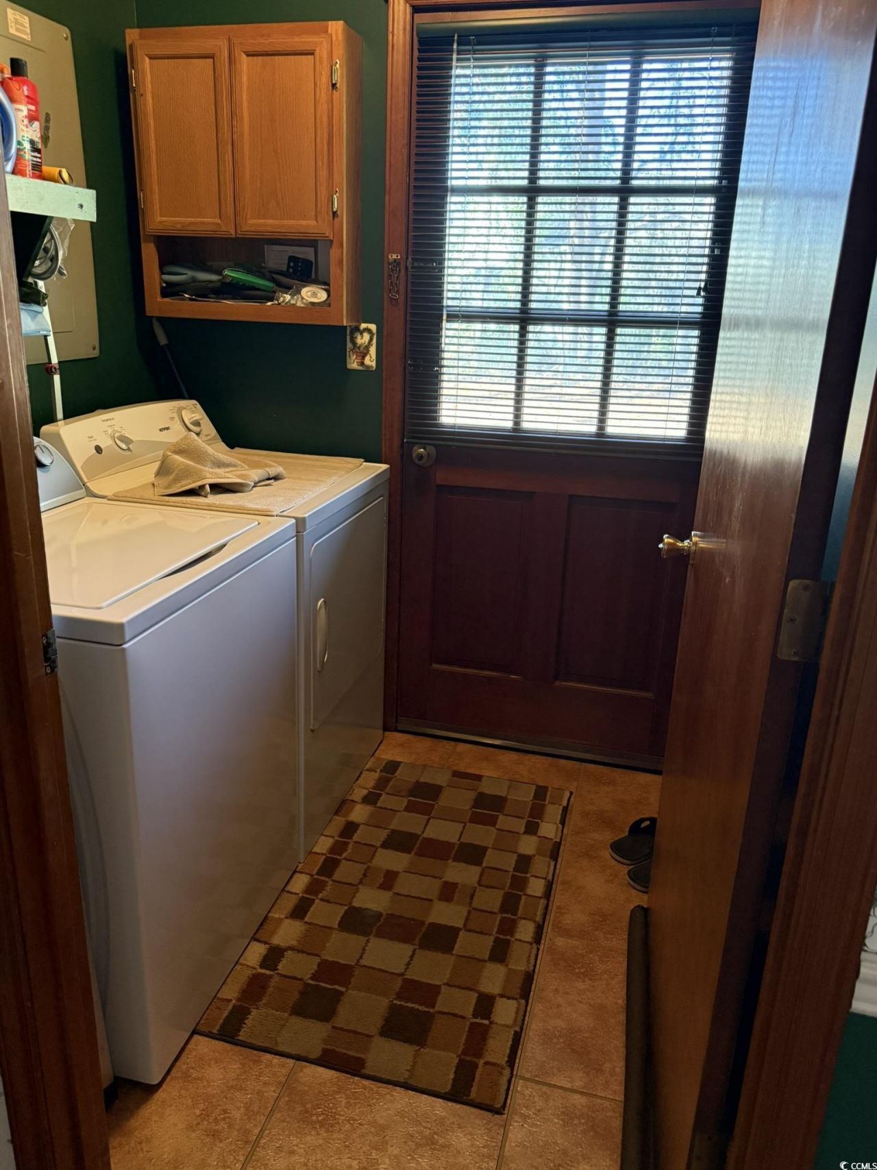 220 Caropine Dr. Photo 11