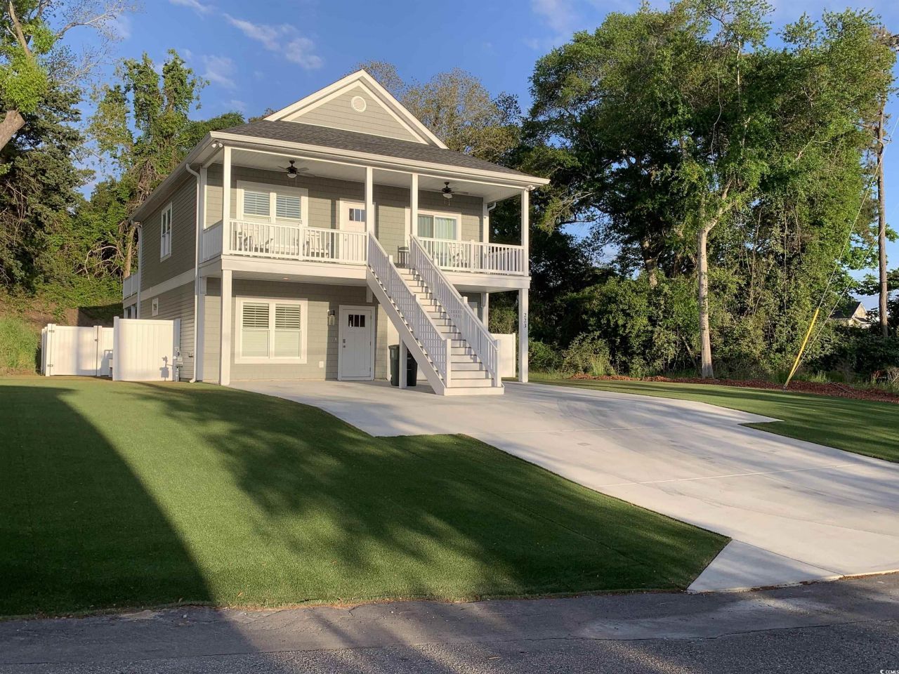 223 S 9th Ave. S Photo 2