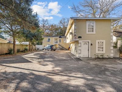 611 4th Ave. N , Myrtle Beach, SC 29577