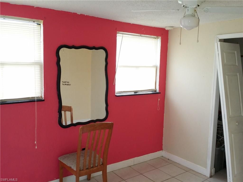 950 Lakeview Dr, North Fort Myers, FL 33903 Photo