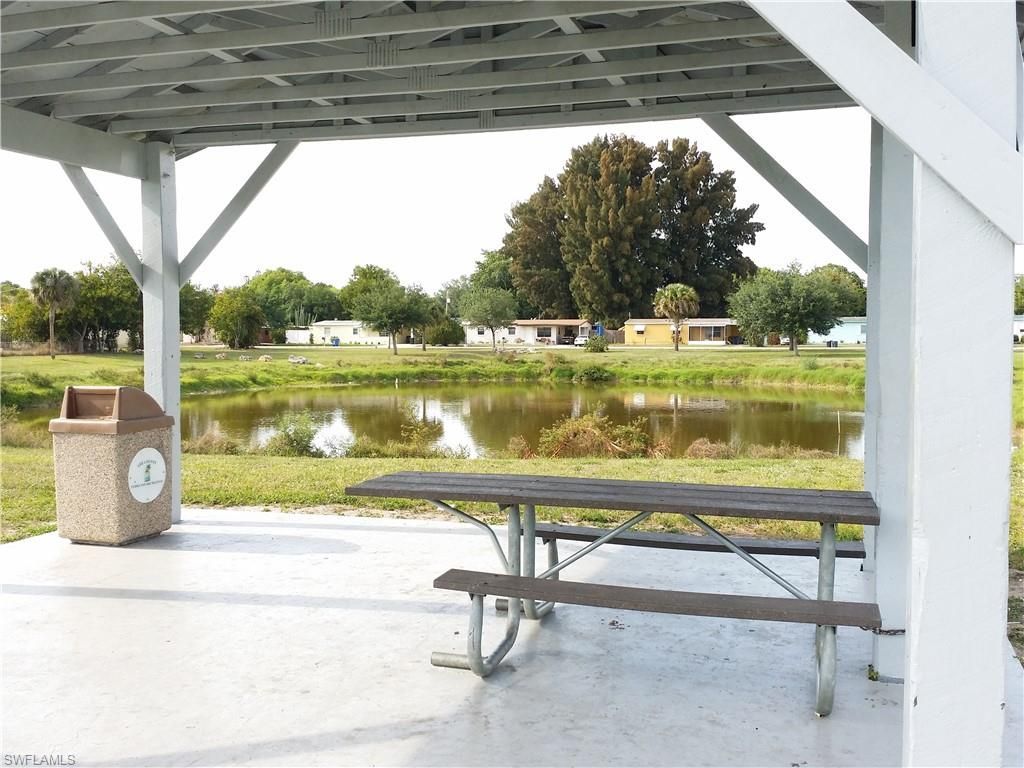 950 Lakeview Dr, North Fort Myers, FL 33903 Photo