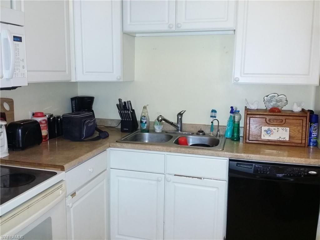 950 Lakeview Dr, North Fort Myers, FL 33903 Photo