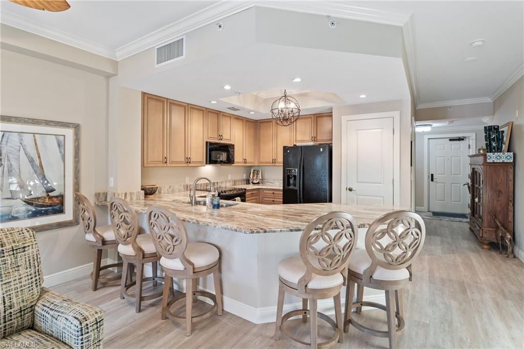 5702 Cape Harbour Dr, Unit 102, Cape Coral, FL 33914 Photo