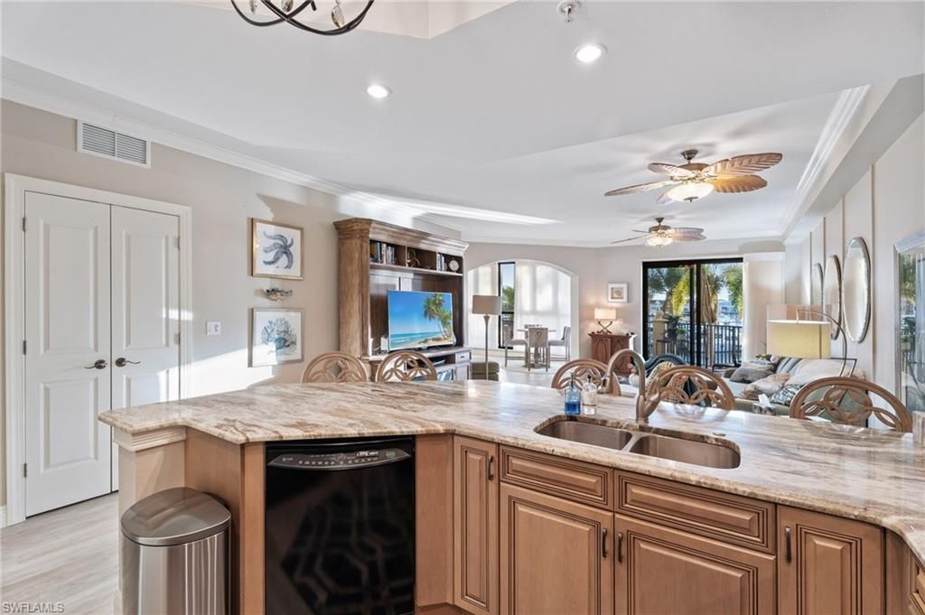 5702 Cape Harbour Dr, Unit 102, Cape Coral, FL 33914 Photo