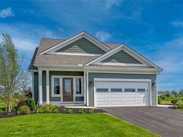 6103 Caleb Ct Court, Farmington, NY 14425