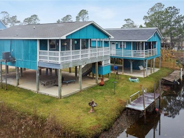 4250 1ST Street, Bay St Louis, MS 39520