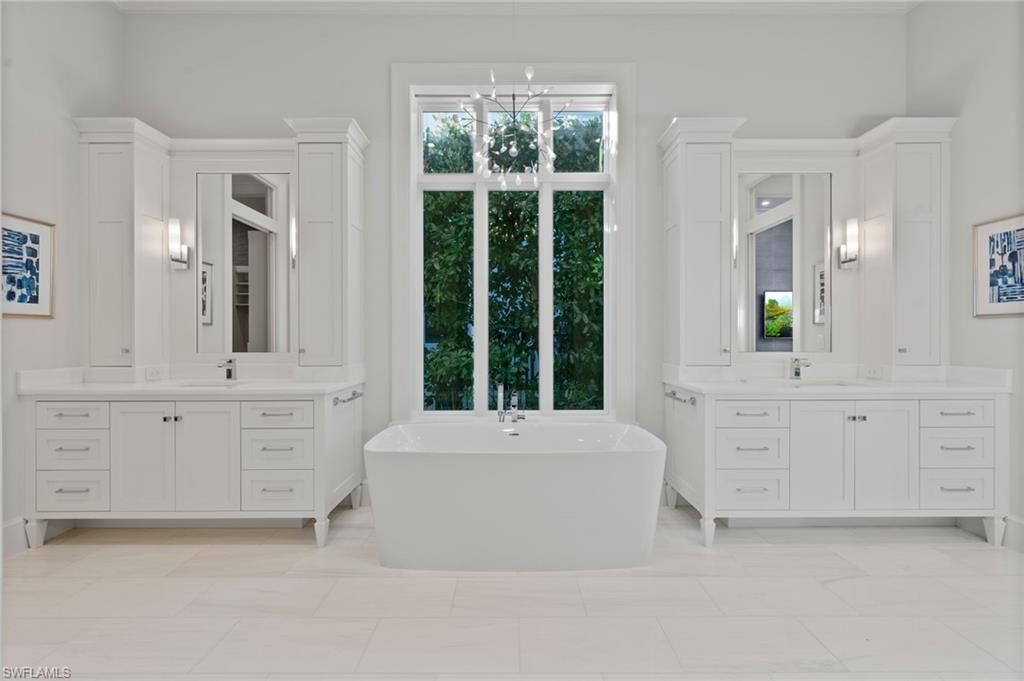 655 Starboard Dr, Naples, FL 34103 Photo