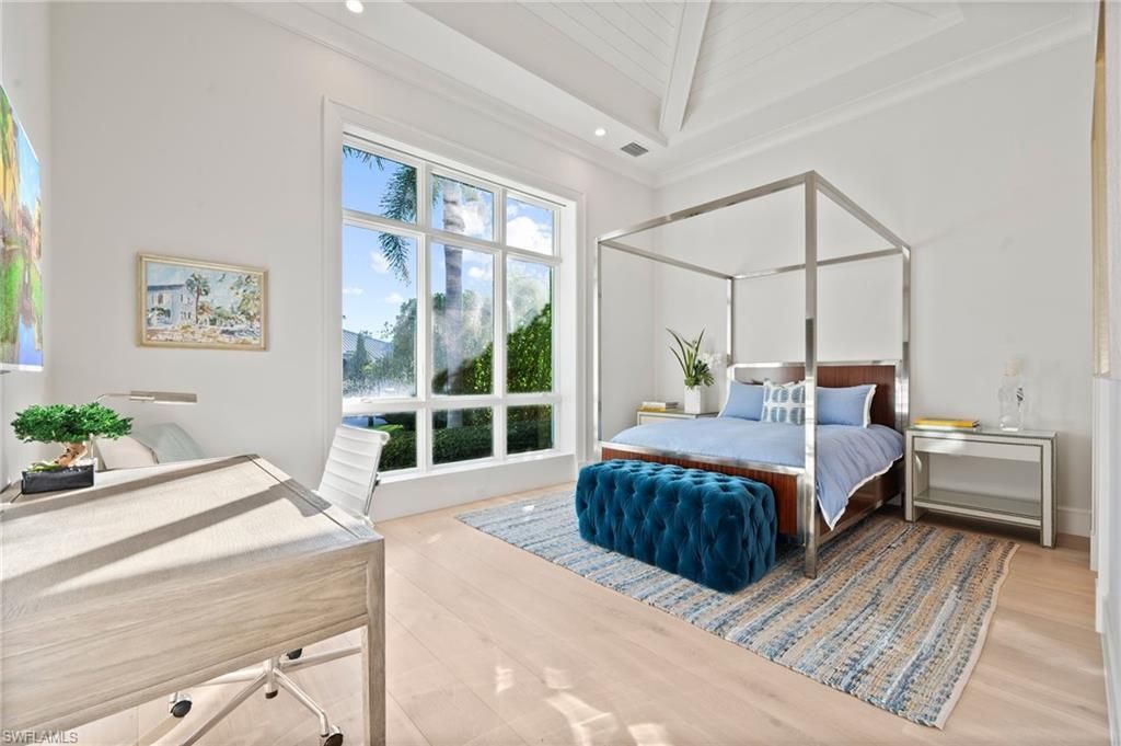 655 Starboard Dr, Naples, FL 34103 Photo