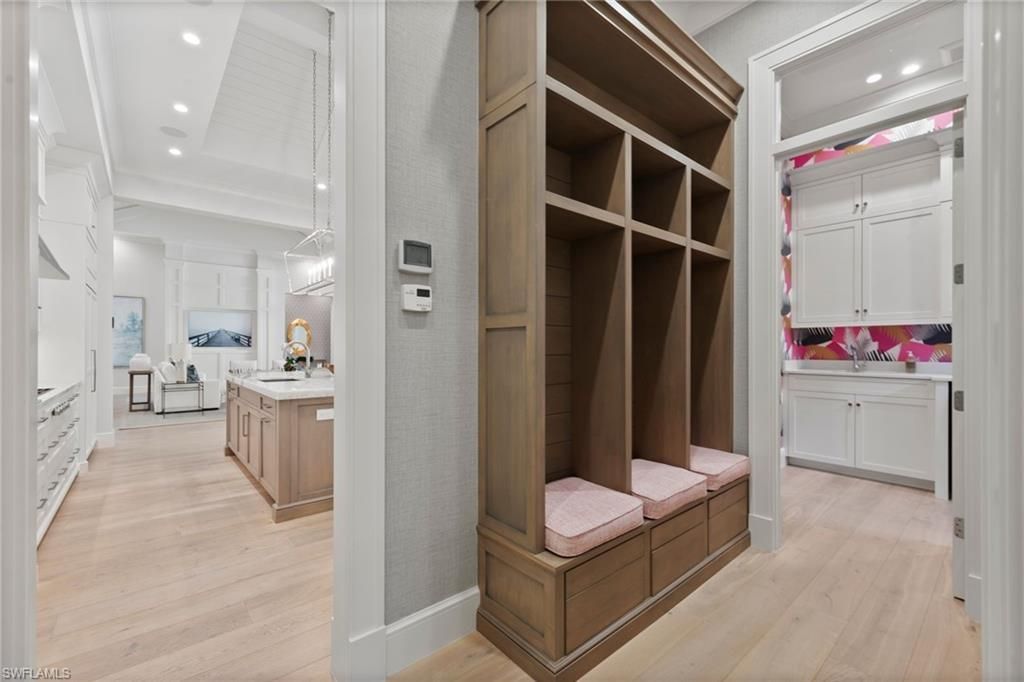 655 Starboard Dr, Naples, FL 34103 Photo