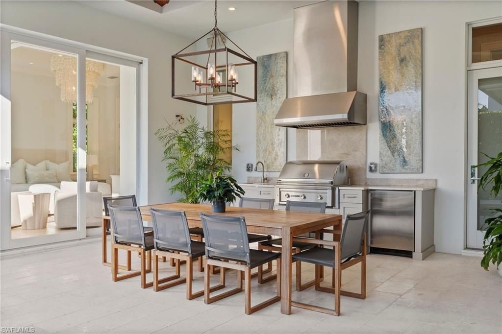 655 Starboard Dr, Naples, FL 34103 Photo