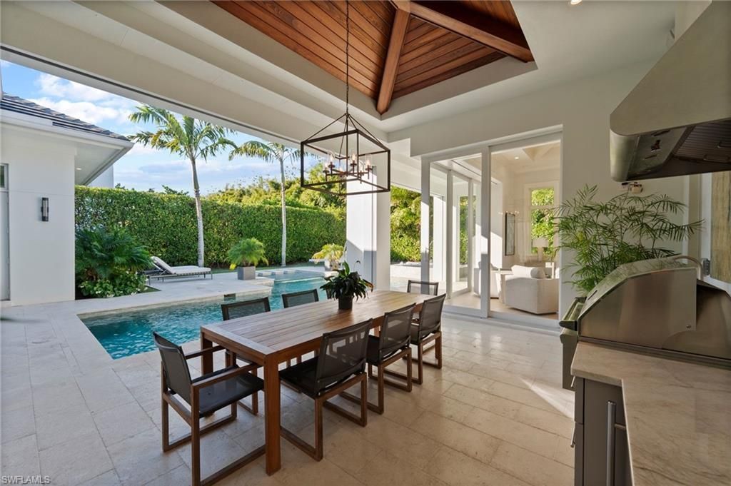 655 Starboard Dr, Naples, FL 34103 Photo