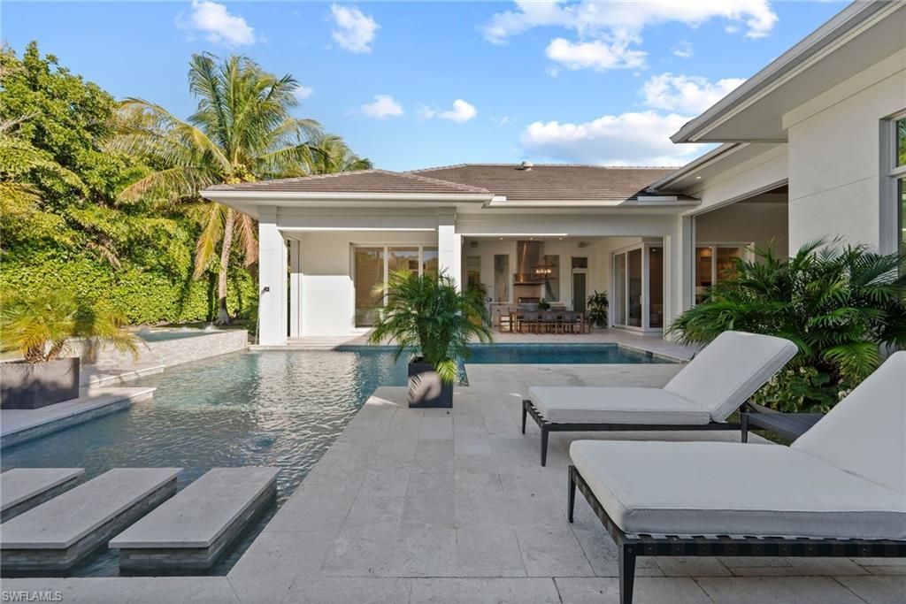 655 Starboard Dr, Naples, FL 34103 Photo