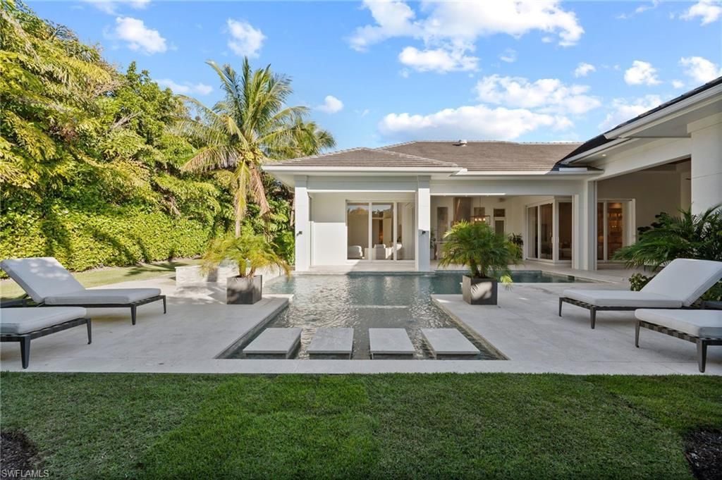 655 Starboard Dr, Naples, FL 34103 Photo