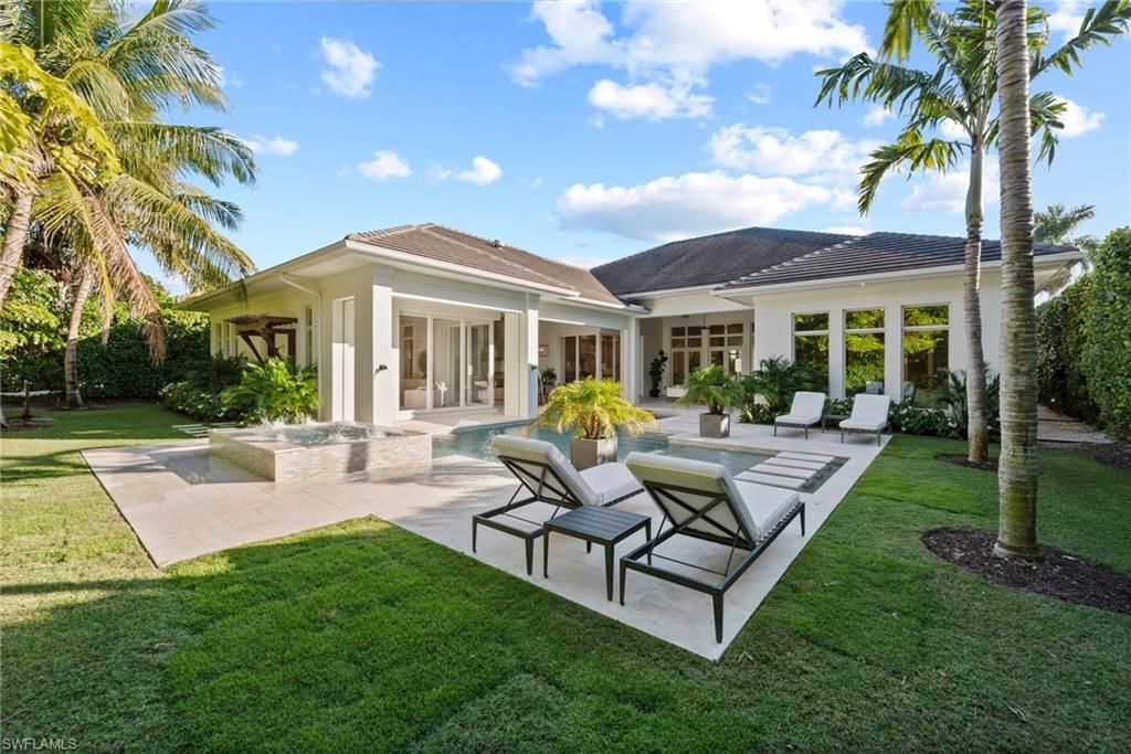 655 Starboard Dr, Naples, FL 34103 Photo