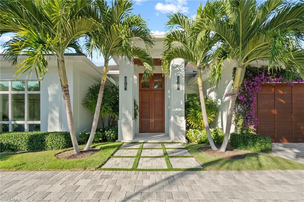 655 Starboard Dr, Naples, FL 34103 Photo