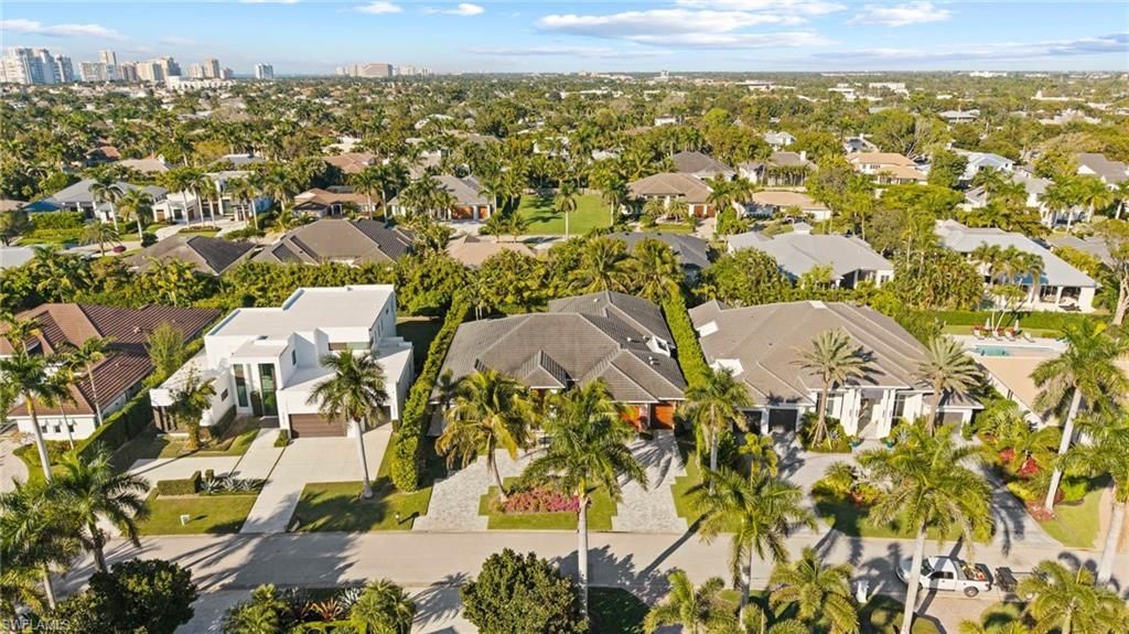 655 Starboard Dr, Naples, FL 34103 Photo