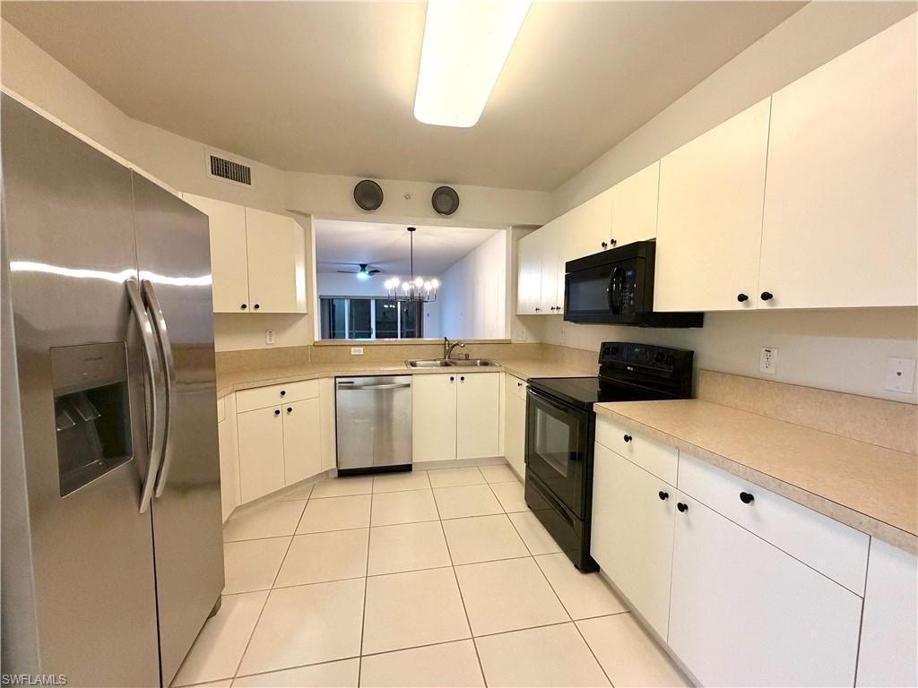 7819 Regal Heron Cir, Unit 8-101, Naples, FL 34104 Photo