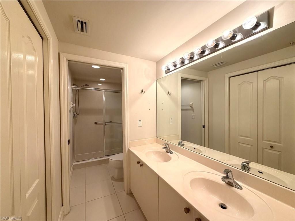 7819 Regal Heron Cir, Unit 8-101, Naples, FL 34104 Photo