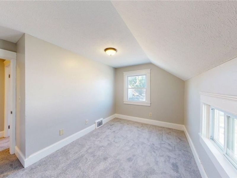 3043 W 105th Street, Cleveland, OH 44111 Photo 14