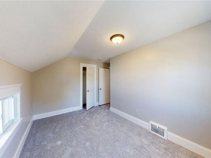 3043 W 105th Street, Cleveland, OH 44111 Photo 15