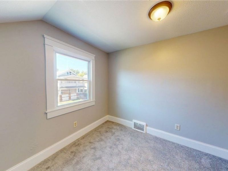 3043 W 105th Street, Cleveland, OH 44111 Photo 20