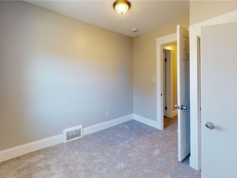 3043 W 105th Street, Cleveland, OH 44111 Photo 26