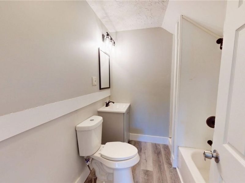 3043 W 105th Street, Cleveland, OH 44111 Photo 5