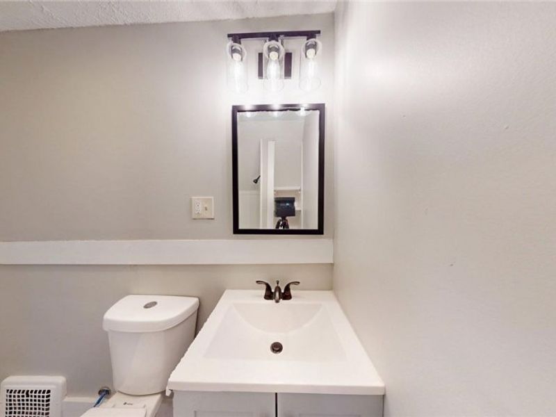 3043 W 105th Street, Cleveland, OH 44111 Photo 6