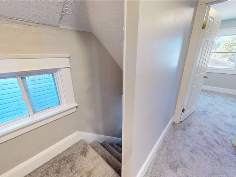 3043 W 105th Street, Cleveland, OH 44111 Photo 8