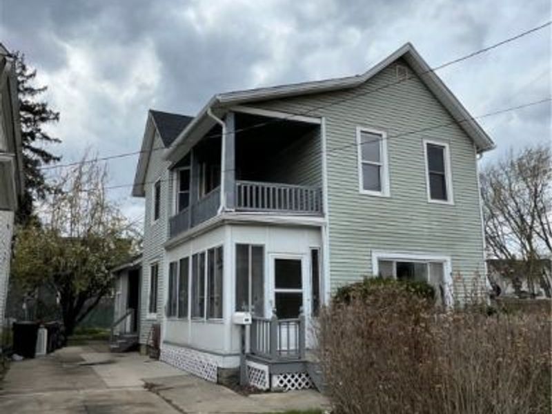 3732 W 37th Street, Cleveland, OH 44109 Photo 2