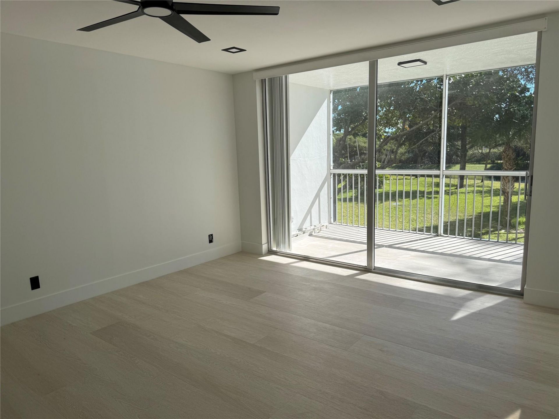 3010 N Course Drive, Unit 207, Pompano Beach, FL 33069 Photo