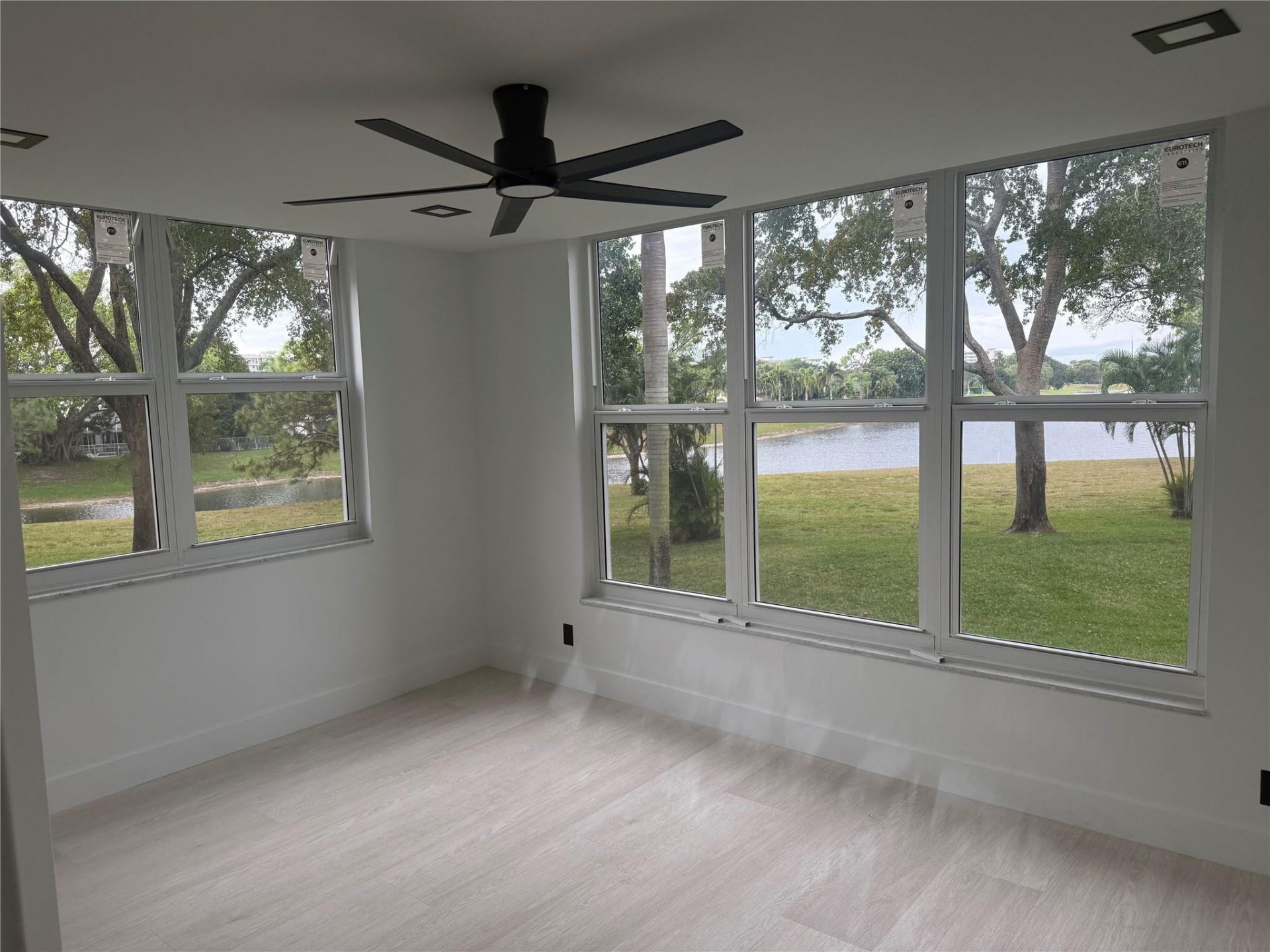 3010 N Course Drive, Unit 207, Pompano Beach, FL 33069 Photo