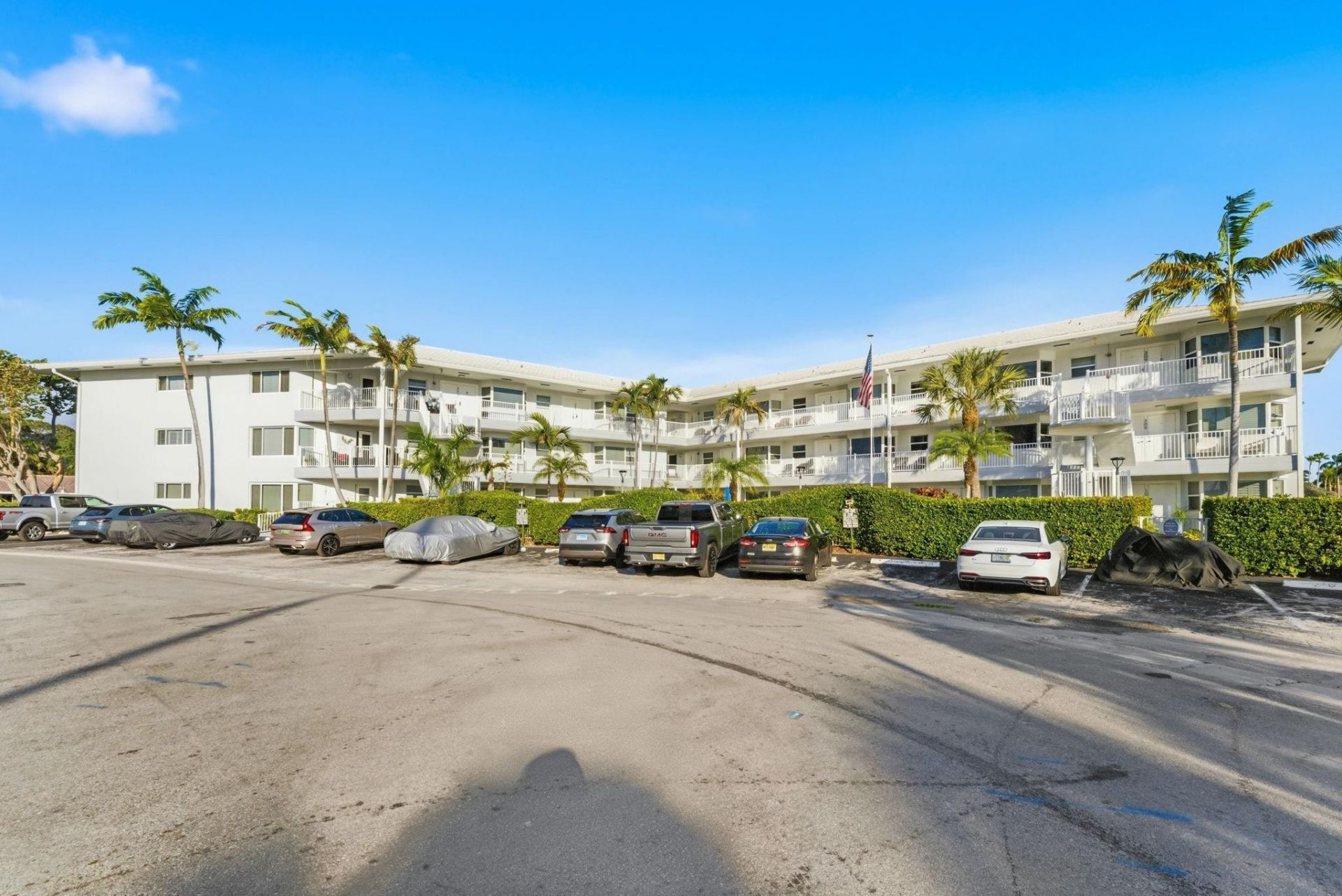 535 Hendricks Isle, Unit 208, Fort Lauderdale, FL 33301 Photo