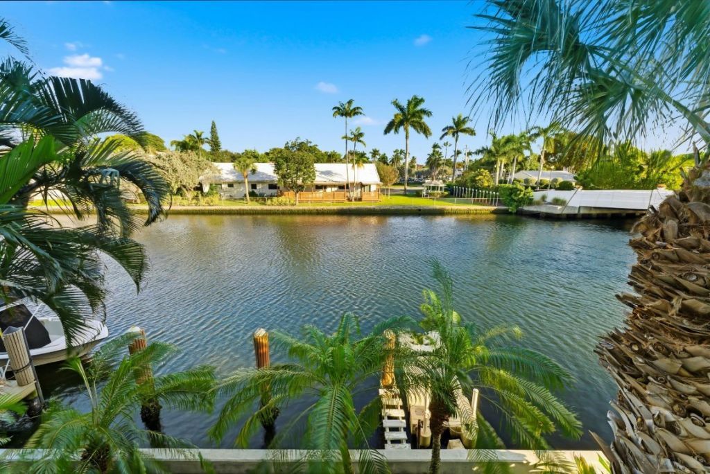 535 Hendricks Isle, Unit 208, Fort Lauderdale, FL 33301 Photo