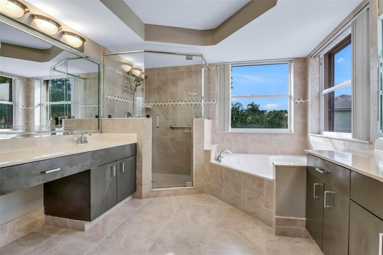 1996 NW 170th Ter, Pembroke Pines, FL 33028 Photo