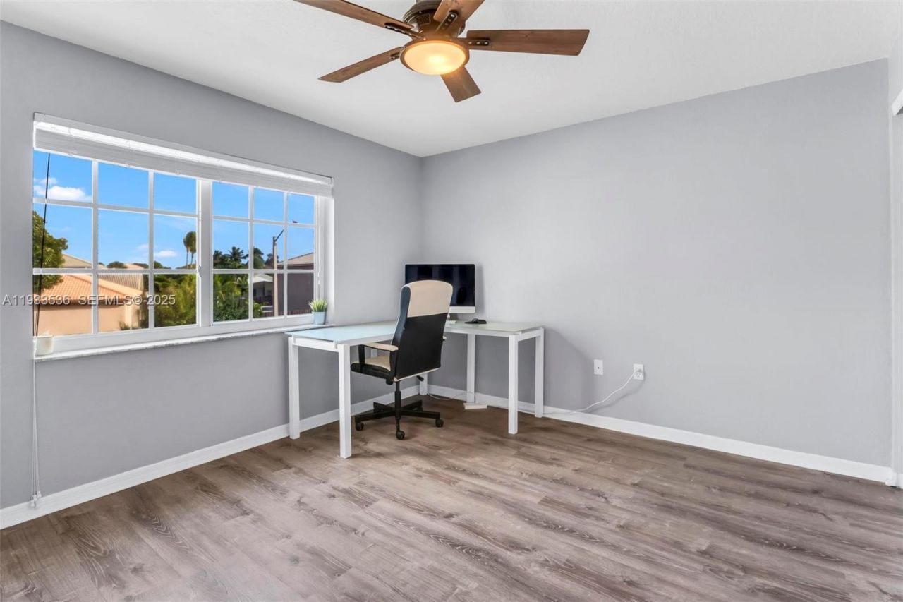 1996 NW 170th Ter, Pembroke Pines, FL 33028 Photo