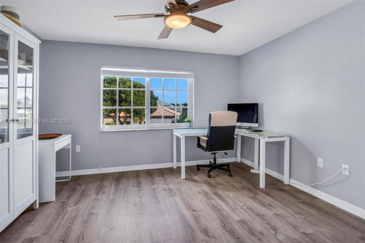 1996 NW 170th Ter, Pembroke Pines, FL 33028 Photo