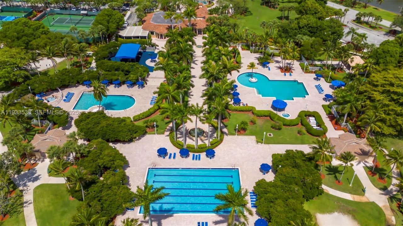 1996 NW 170th Ter, Pembroke Pines, FL 33028 Photo