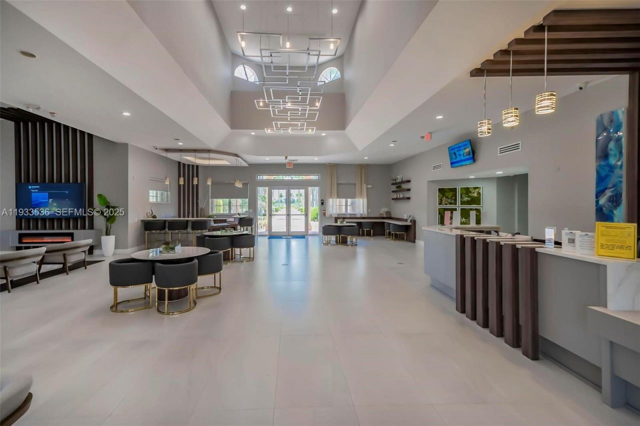 1996 NW 170th Ter, Pembroke Pines, FL 33028 Photo