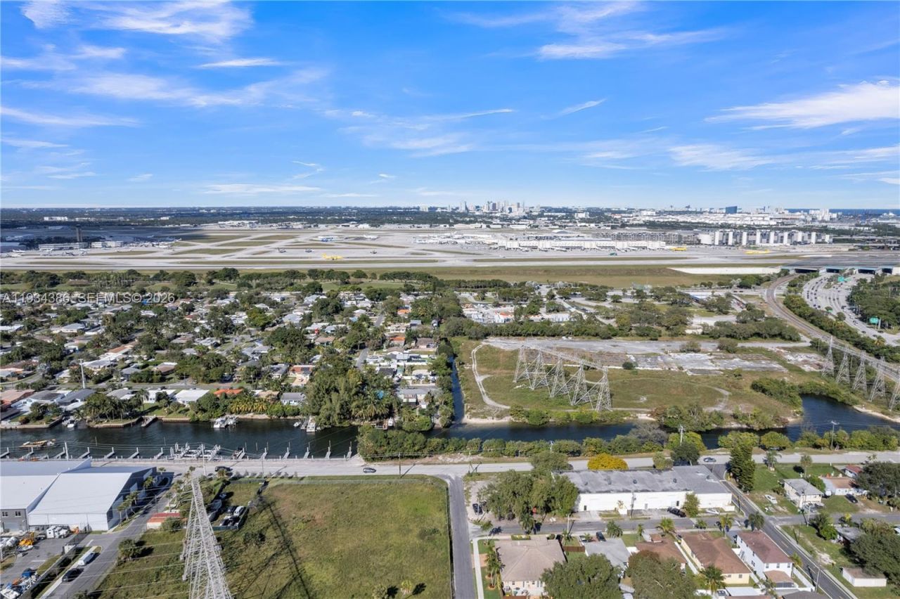 501 Old Griffin Rd, Dania Beach, FL 33004 Photo