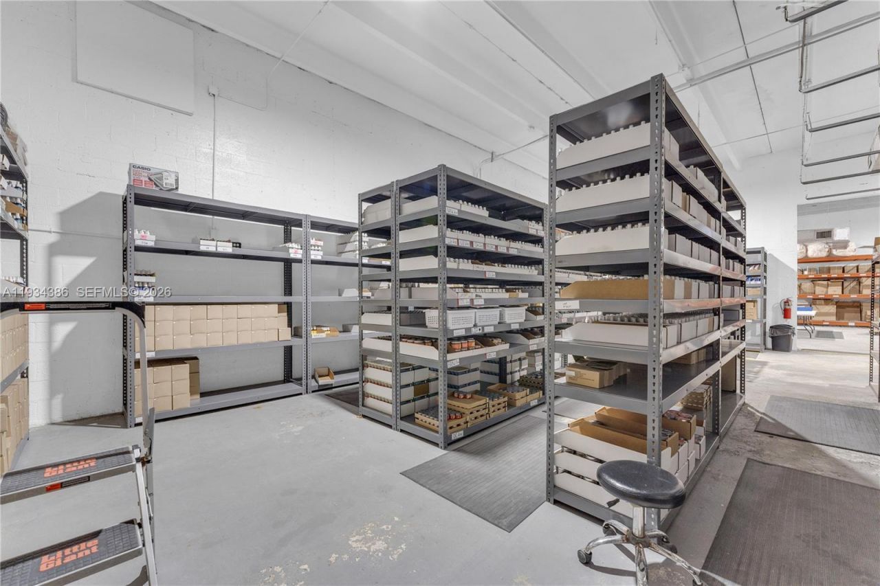 501 Old Griffin Rd, Dania Beach, FL 33004 Photo